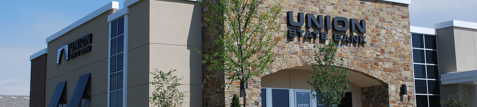 Image of the exterior of Union State Bank's Wichita East branch location.